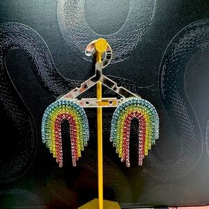 Feed Me Gems Rainbows